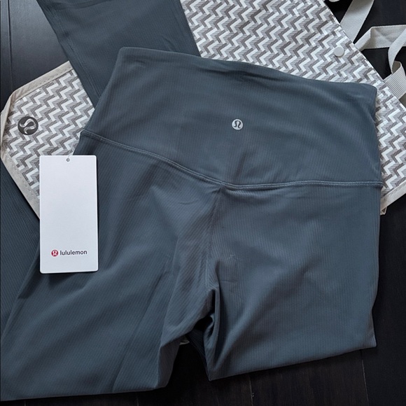 LULULEMON ALIGN RIBBED MINI FLARE *REGULAR IN OIL BLUE SZ 6 NWT - Picture 4 of 8